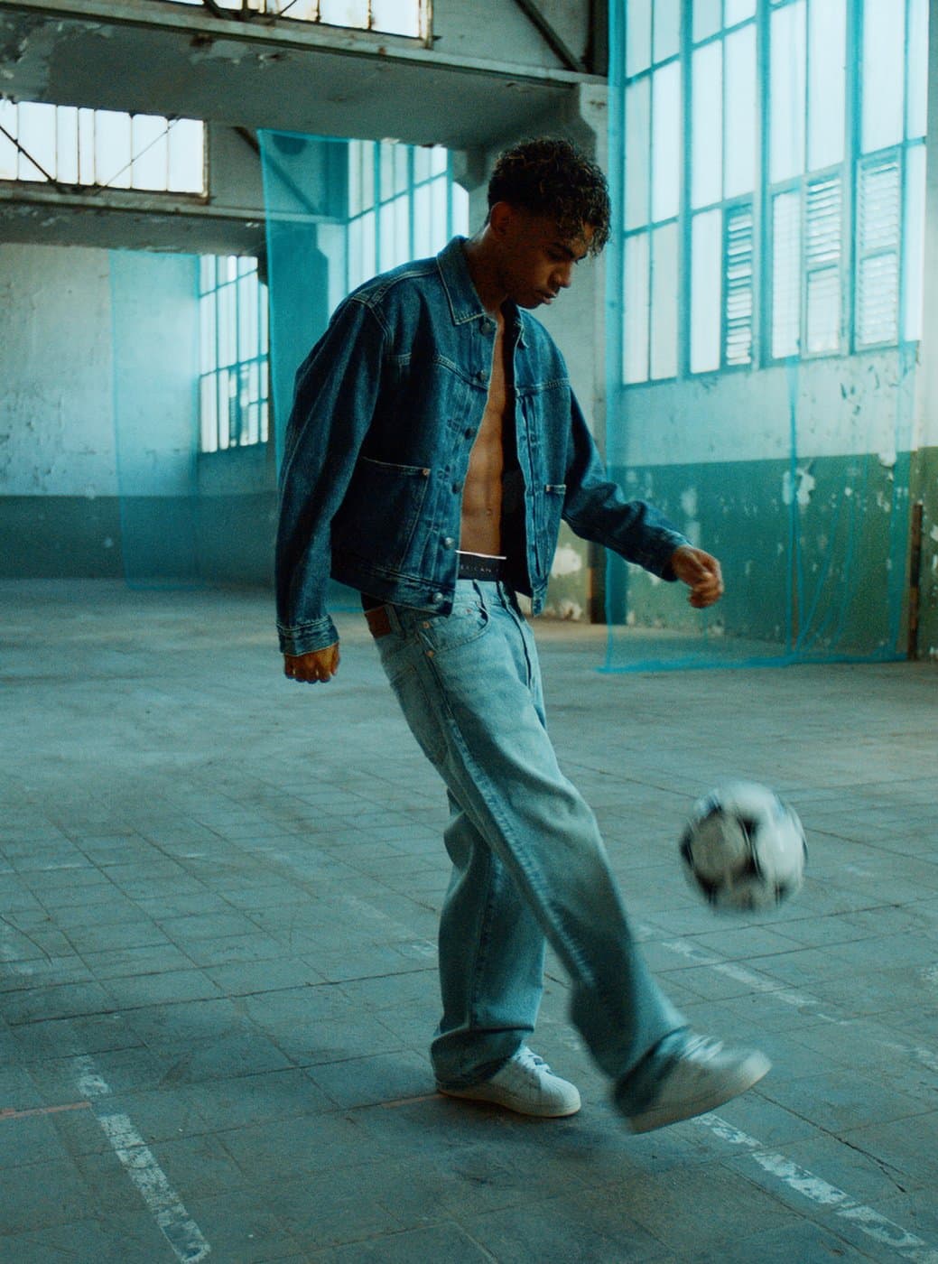 American Eagle x Lamine Yamal denim, on the streets of Barcelona